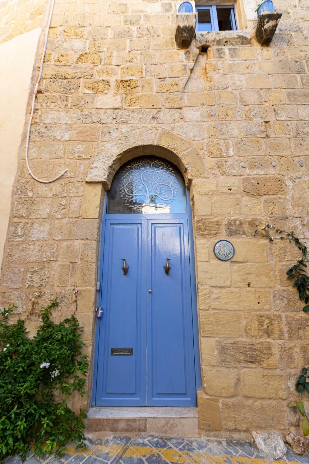 Historic Hideaways - 900 Year Old Converted Studios Victoria Dış mekan fotoğraf